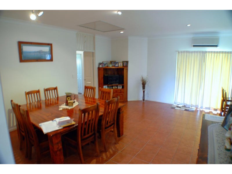 18 Mariners Way, Bundaberg North QLD 4670
