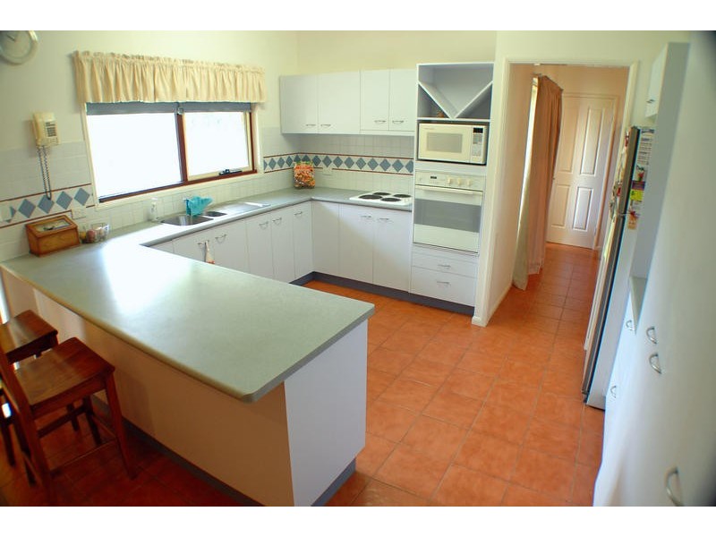 18 Mariners Way, Bundaberg North QLD 4670