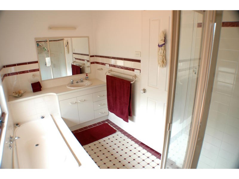 18 Mariners Way, Bundaberg North QLD 4670