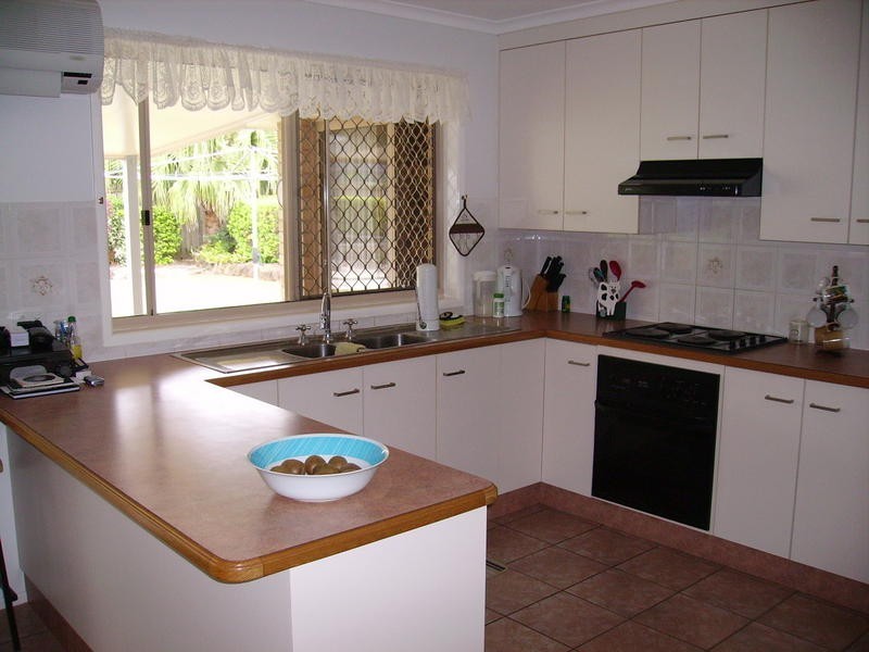 8 Maike Street, Kalkie QLD 4670