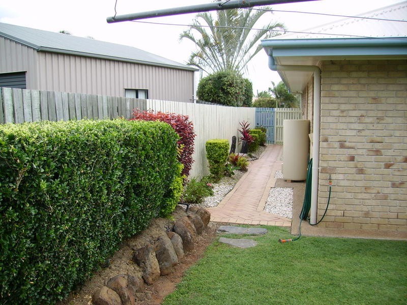 8 Maike Street, Kalkie QLD 4670