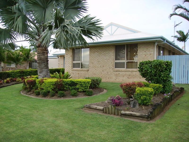 8 Maike Street, Kalkie QLD 4670