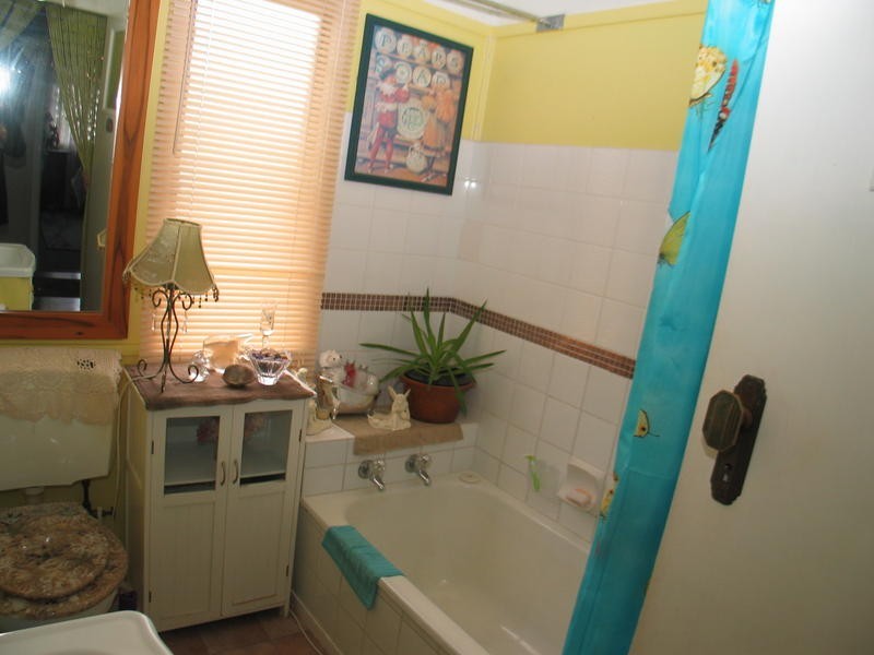 94 Crofton Street, Bundaberg West QLD 4670