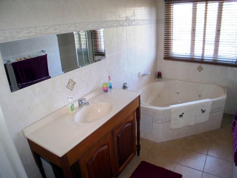 485 Bargara Road, Qunaba QLD 4670