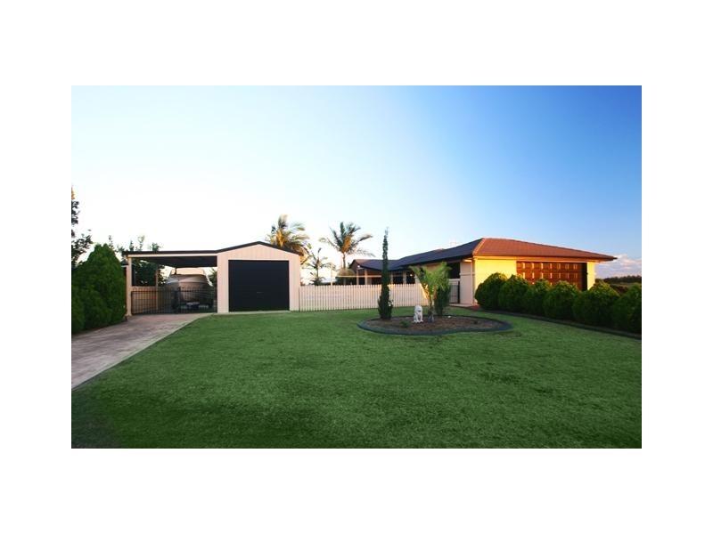 14 Coral Cove Drive, Coral Cove QLD 4670