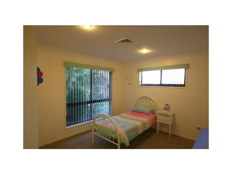14 Coral Cove Drive, Coral Cove QLD 4670