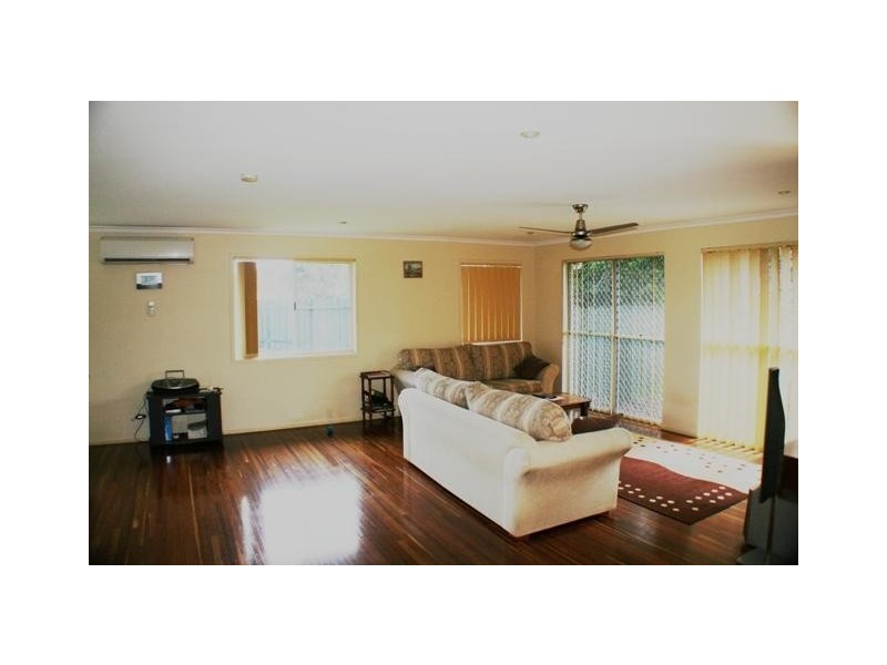 87 Welch Street, Elliott Heads QLD 4670