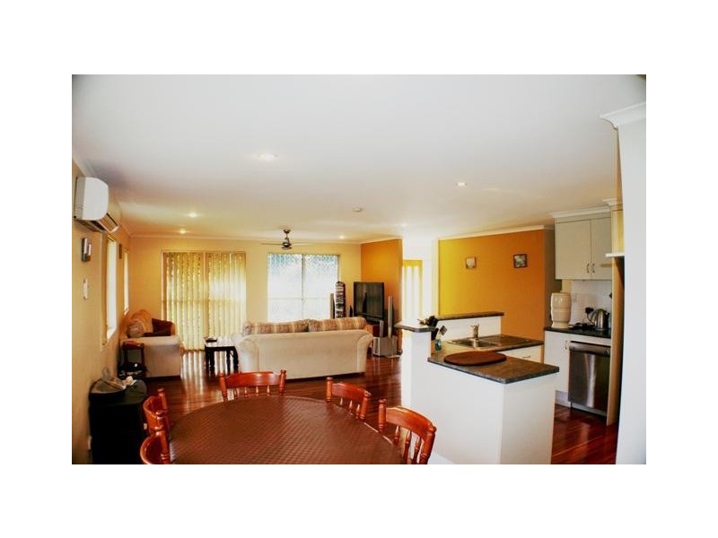 87 Welch Street, Elliott Heads QLD 4670