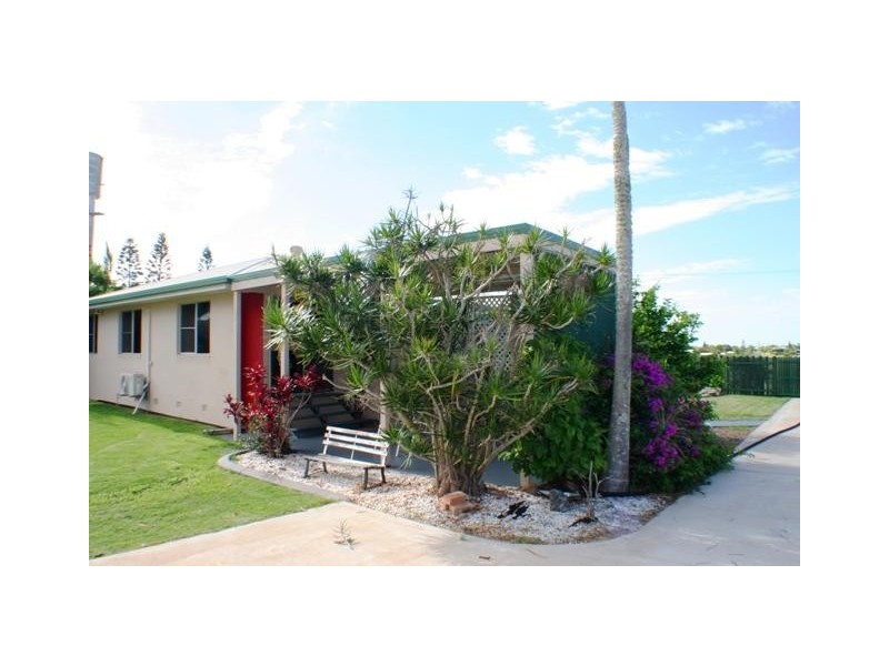 87 Welch Street, Elliott Heads QLD 4670