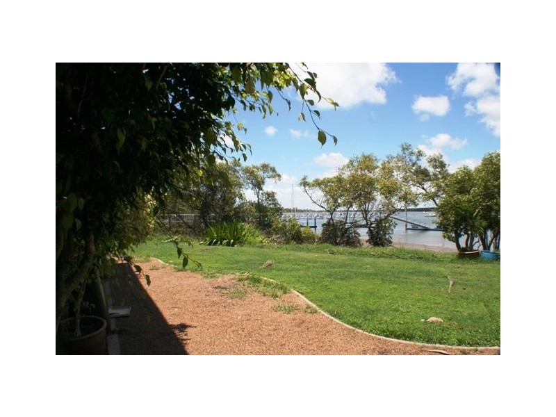 12 Corser Street, Burnett Heads QLD 4670