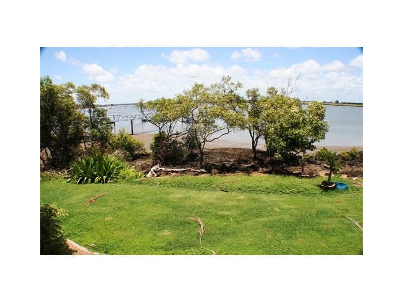 12 Corser Street, Burnett Heads QLD 4670