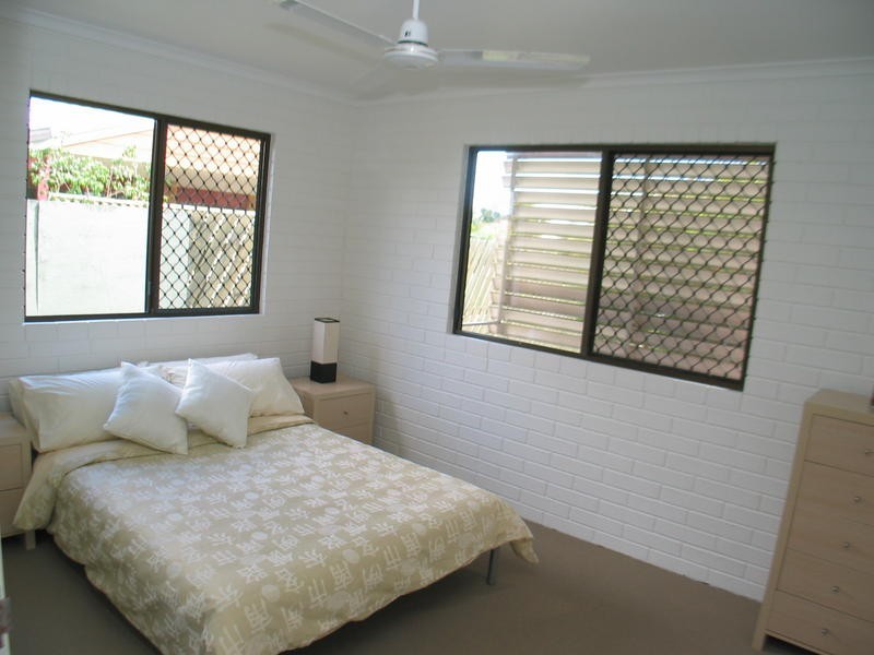 1 & 3 / 7 Regal Court, Millbank QLD 4670