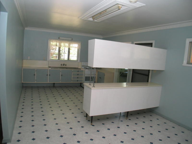 180 Walker Street, Svensson Heights QLD 4670