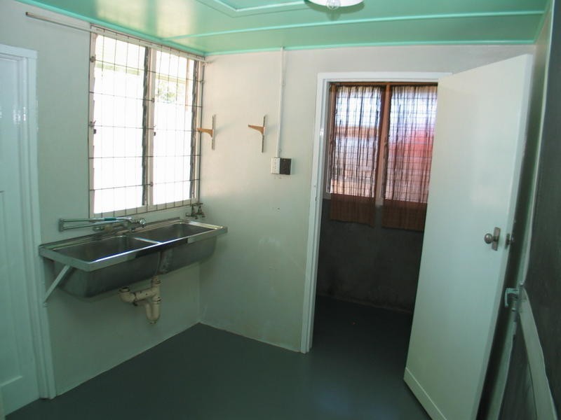 180 Walker Street, Svensson Heights QLD 4670