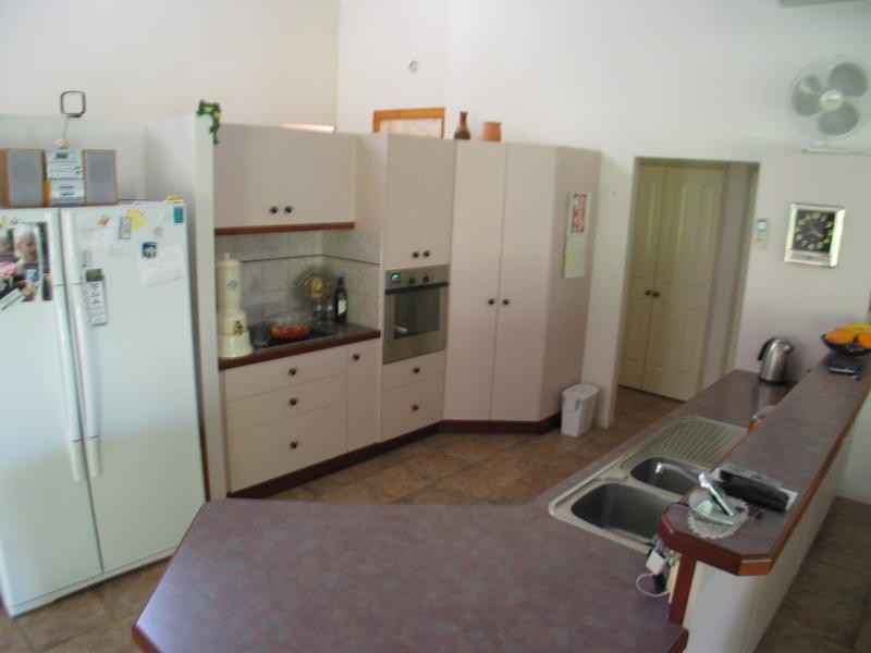 14 Sandpiper Gr, Moore Park Beach QLD 4670