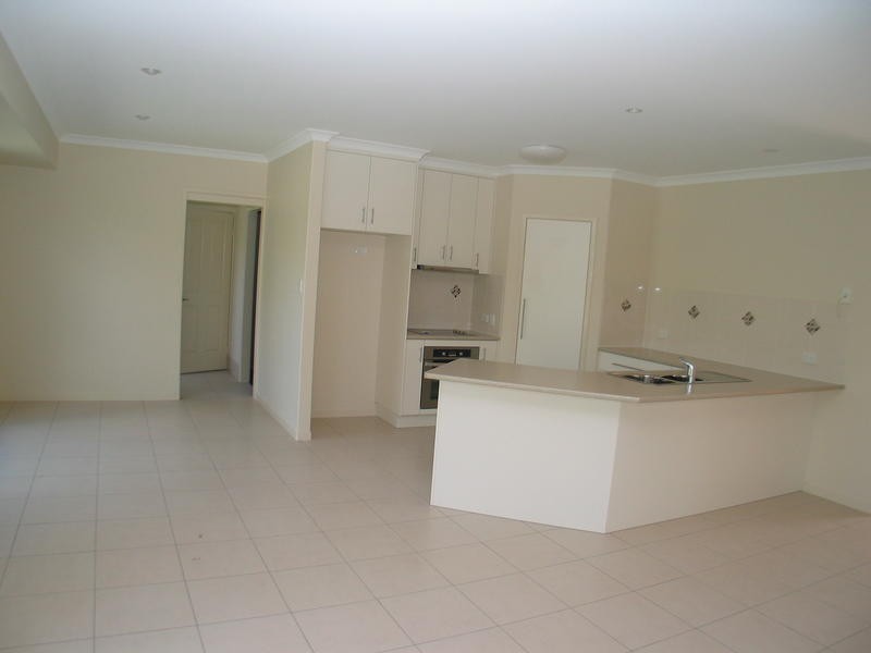 Unit 2 / 19 Payne Street, Millbank QLD 4670