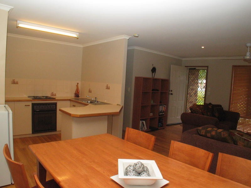 1 / 106 Woondooma Street, Bundaberg West QLD 4670