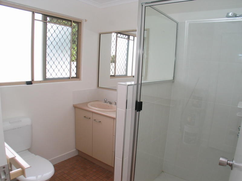 U2/ 1 Finnis Street, Avenell Heights QLD 4670