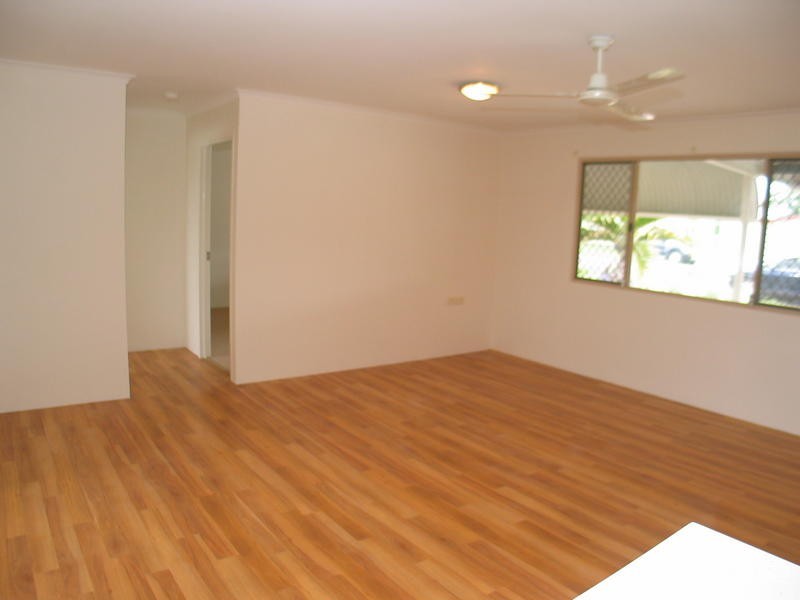 U2/ 1 Finnis Street, Avenell Heights QLD 4670