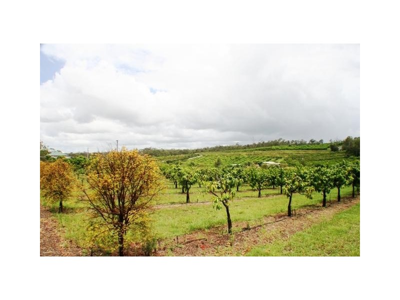 86 Simpsons Road, Bullyard QLD 4671