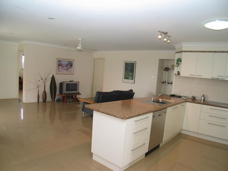 32 Explorers Way, Bargara QLD 4670