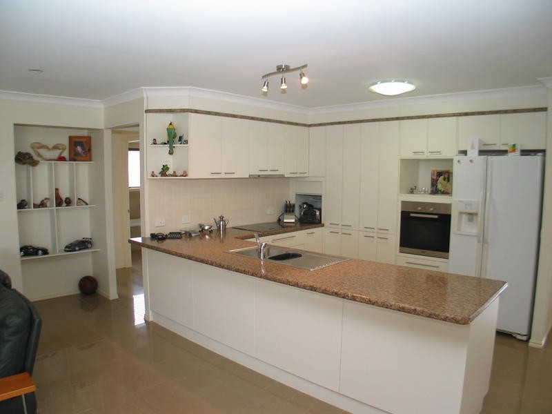 32 Explorers Way, Bargara QLD 4670