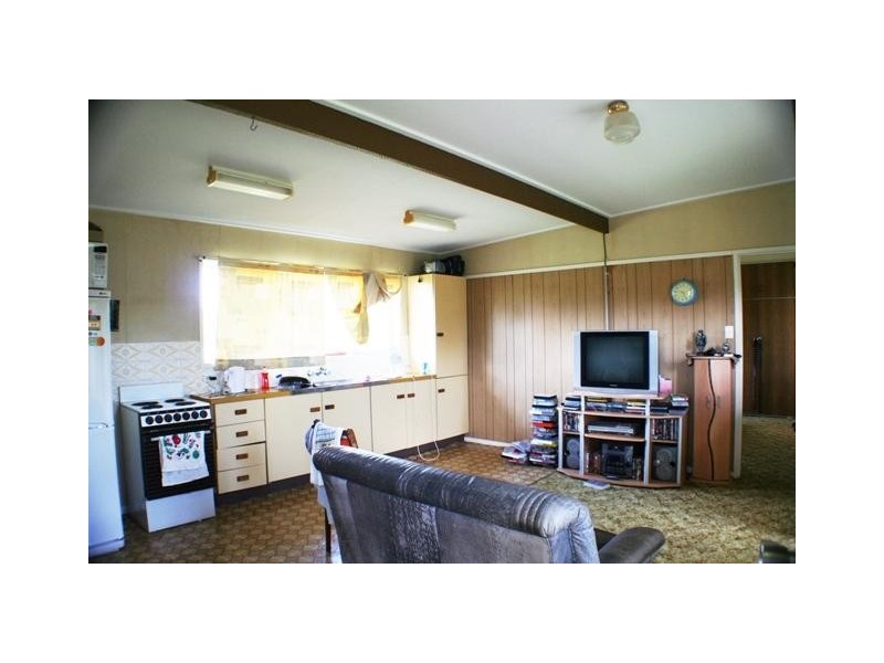 76 The Esplanade,, Elliott Heads QLD 4670