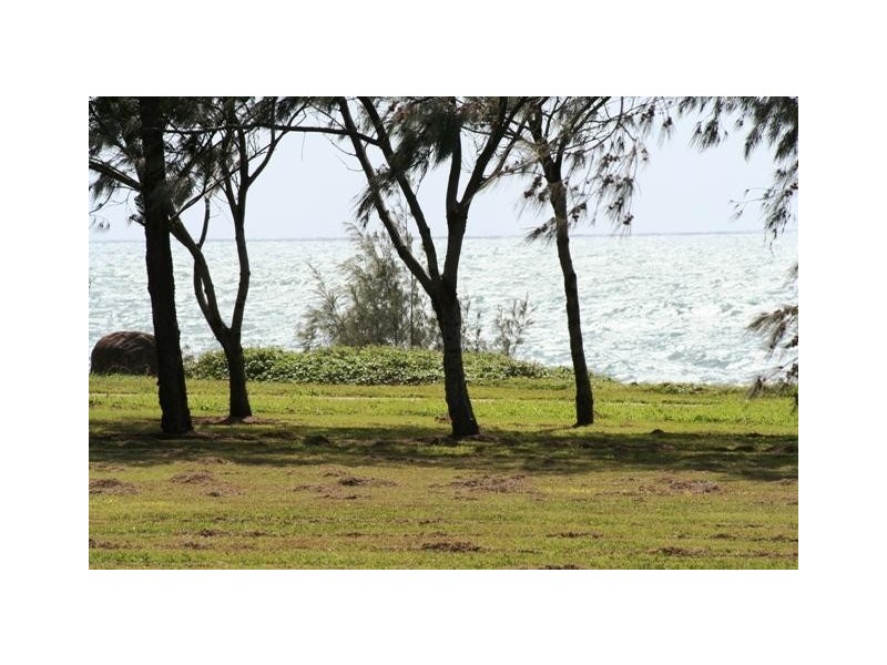 76 The Esplanade,, Elliott Heads QLD 4670