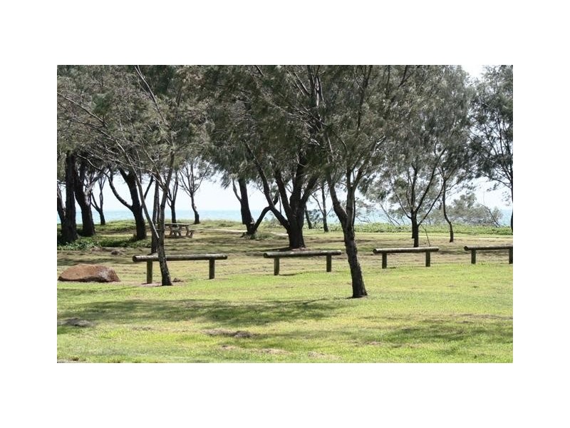 76 The Esplanade,, Elliott Heads QLD 4670