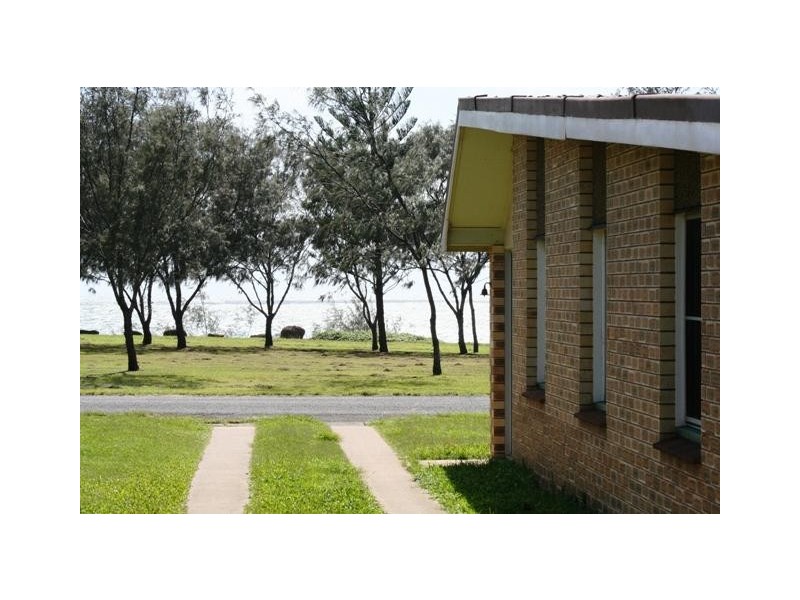 76 The Esplanade,, Elliott Heads QLD 4670