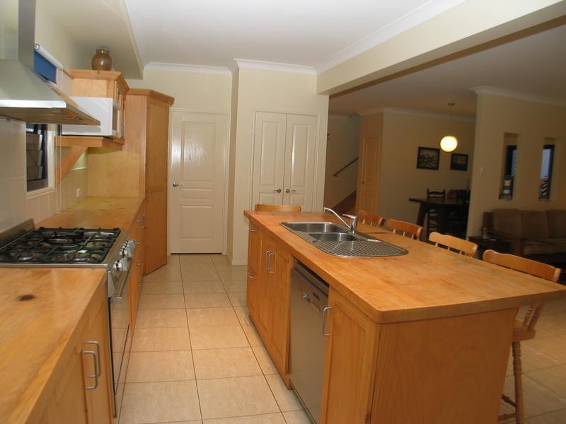 8 Kathleen Drive,, Innes Park QLD 4670