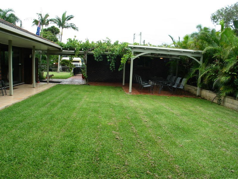 15 Dooley Street, Bargara QLD 4670