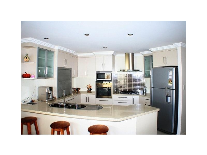 11 Sanctuary Drive, Ashfield QLD 4670