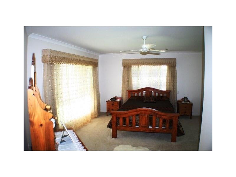 11 Sanctuary Drive, Ashfield QLD 4670