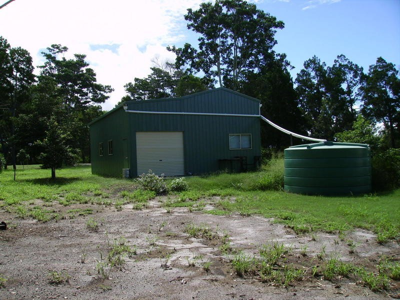 6 Chattin Road, Coonarr QLD 4670