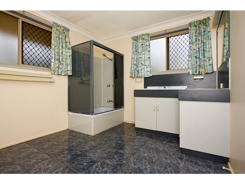 16 Tara Street, Innes Park QLD 4670