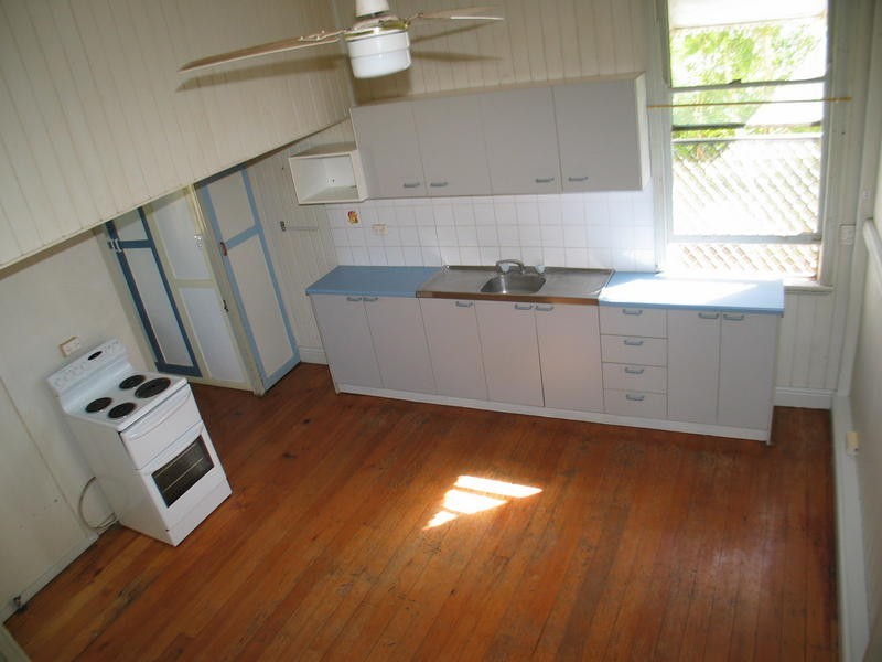 18 Bell Street, Bundaberg South QLD 4670
