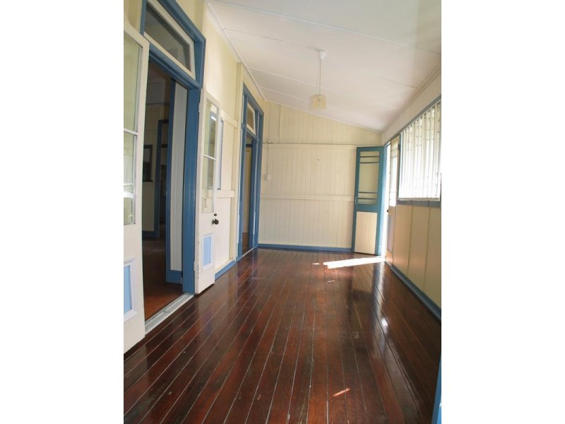 18 Bell Street, Bundaberg South QLD 4670