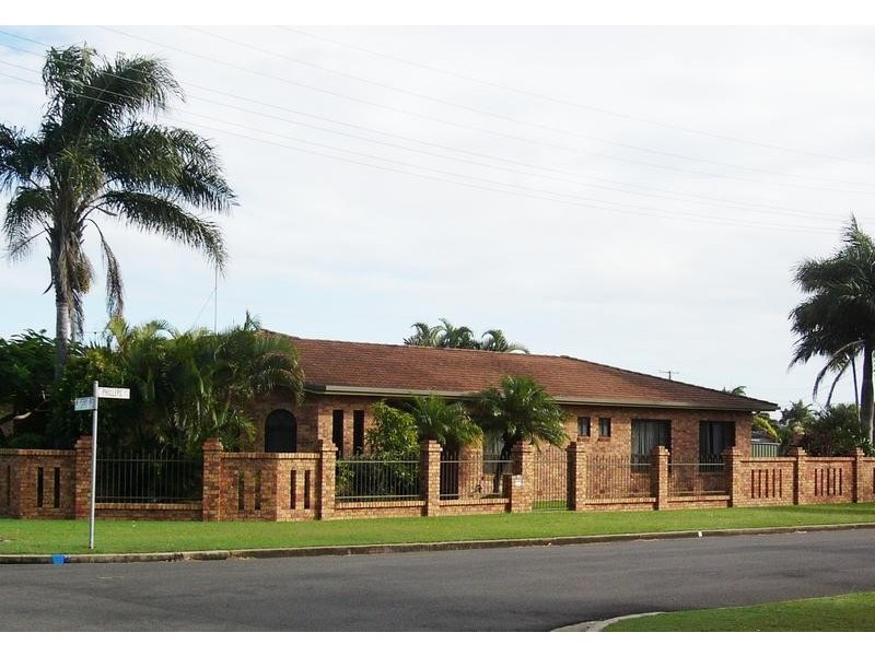 1 Phillips Street, Bundaberg North QLD 4670