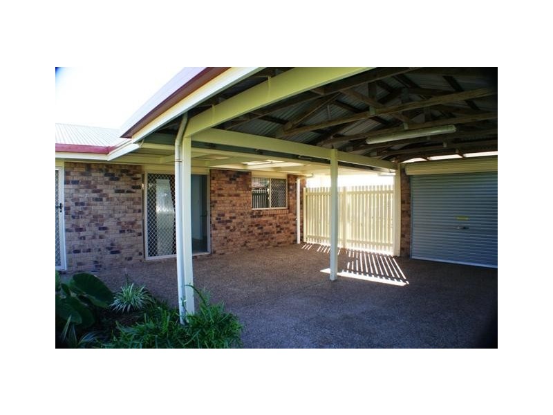 18 Moore Street, Elliott Heads QLD 4670