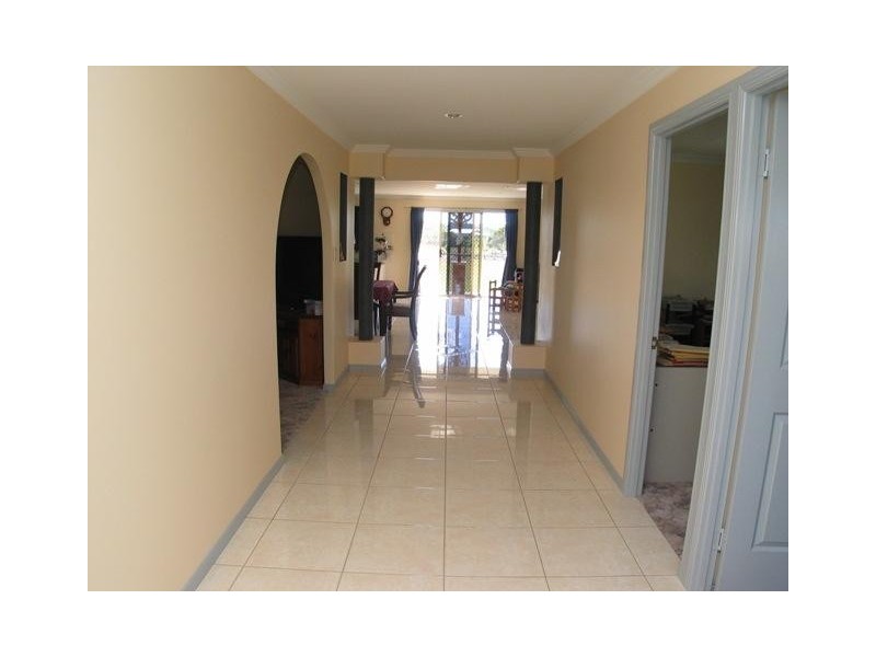 9 Rokeby Court, Branyan QLD 4670