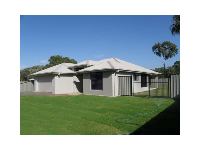 4 Cycad Court, Moore Park Beach QLD 4670