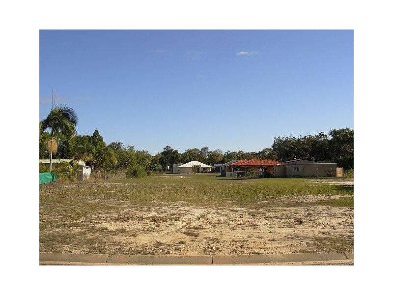 9 Macadamia Court, Woodgate QLD 4660