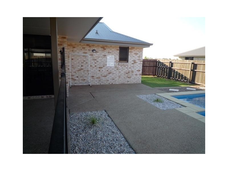 54 Greathead Road, Ashfield QLD 4670