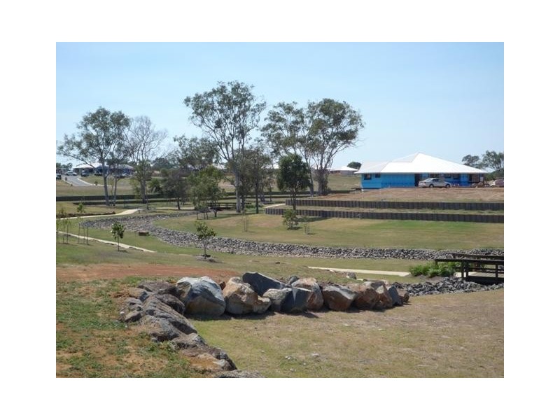 14 Longview Street, Ashfield QLD 4670