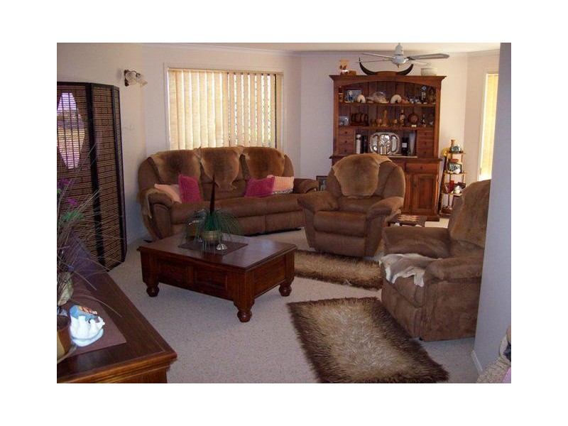 36 Mokera Street, Coral Cove QLD 4670