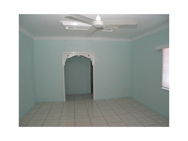 166 Mount Perry Road, Bundaberg North QLD 4670