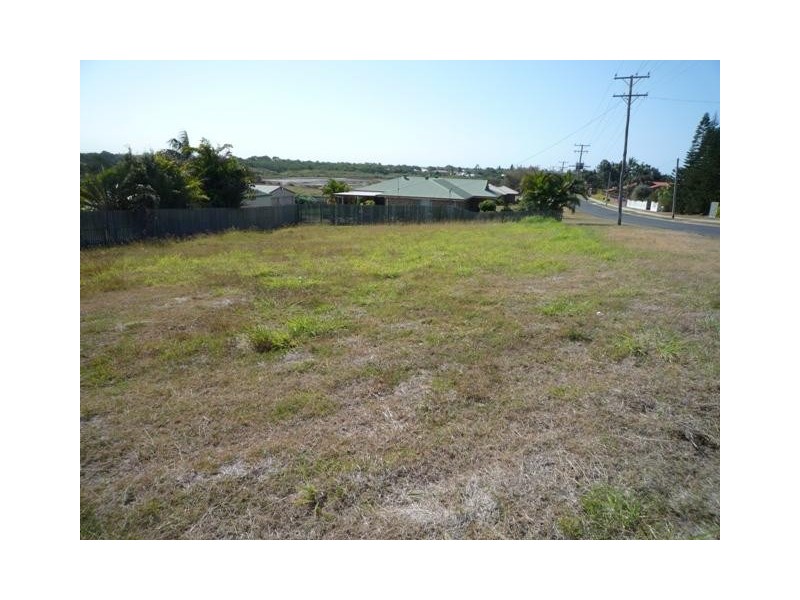 79 Barolin Esplanade, Coral Cove QLD 4670