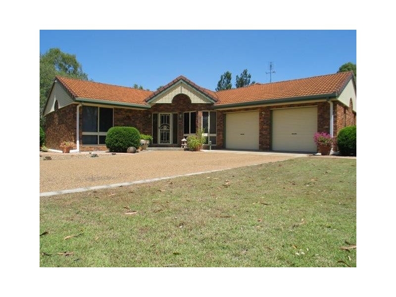 10 Banksia Street, Gooburrum QLD 4670