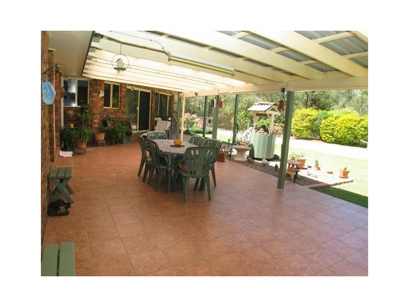 10 Banksia Street, Gooburrum QLD 4670